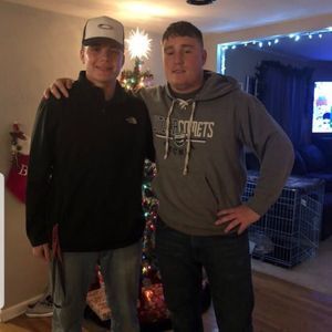 Meet your Posher, Lora